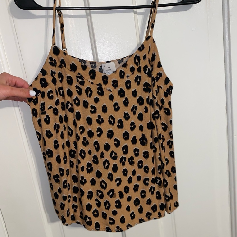 A New Day | Tank Top | Tan Leopard Print V Neck Top - Picture 3 of 3